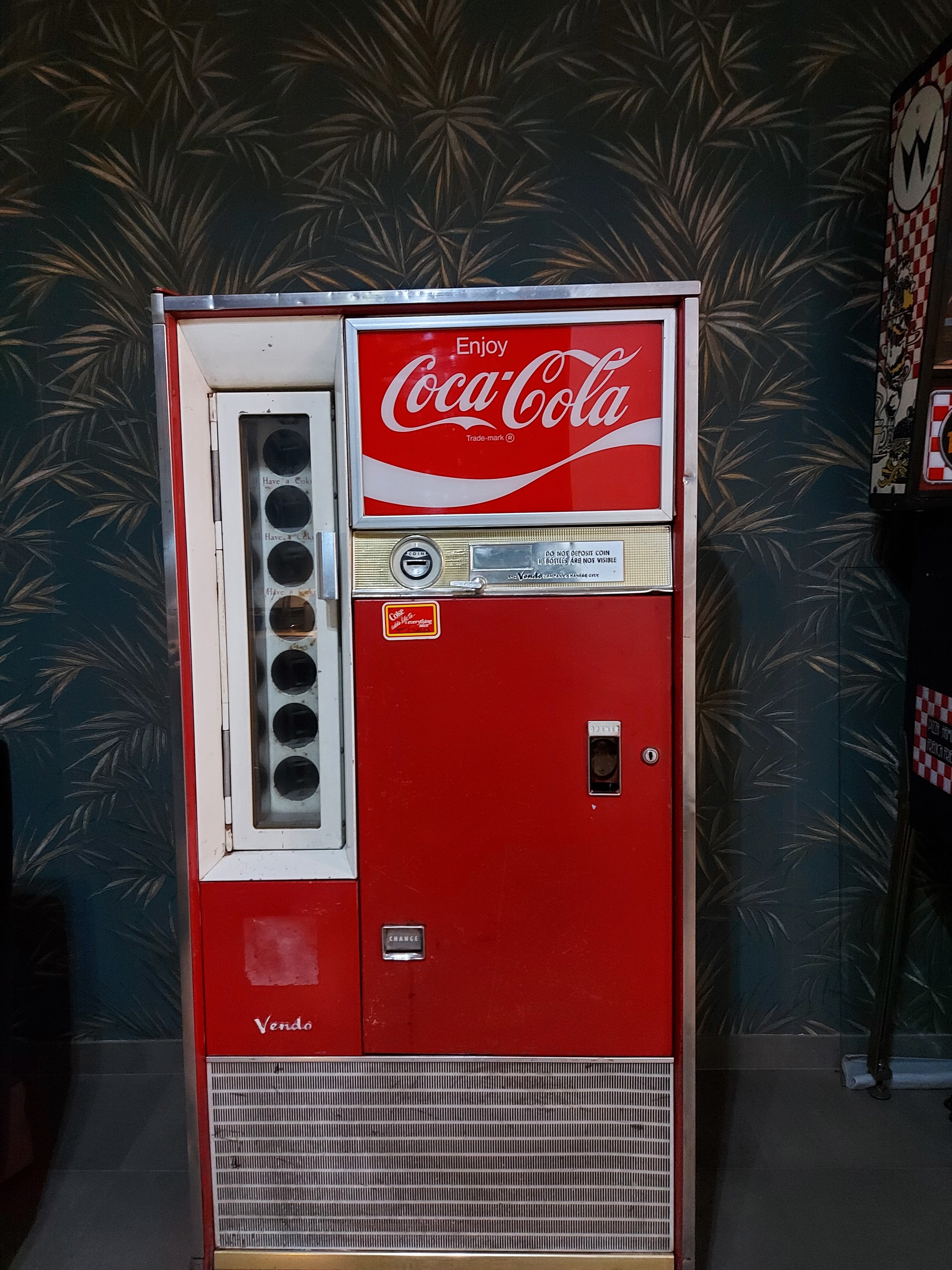 COCA COLA AUTOMAAT