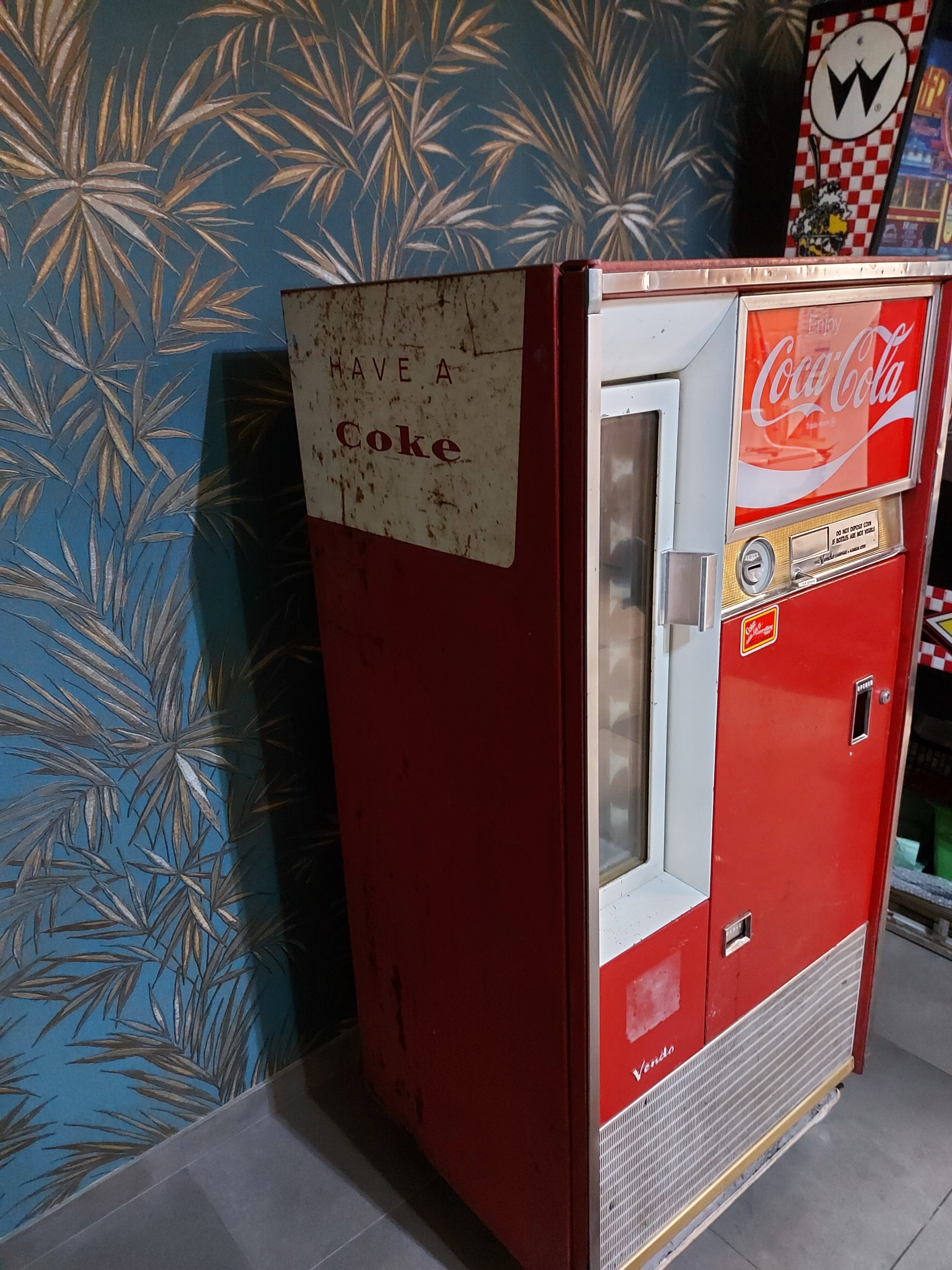 COCA COLA AUTOMAAT