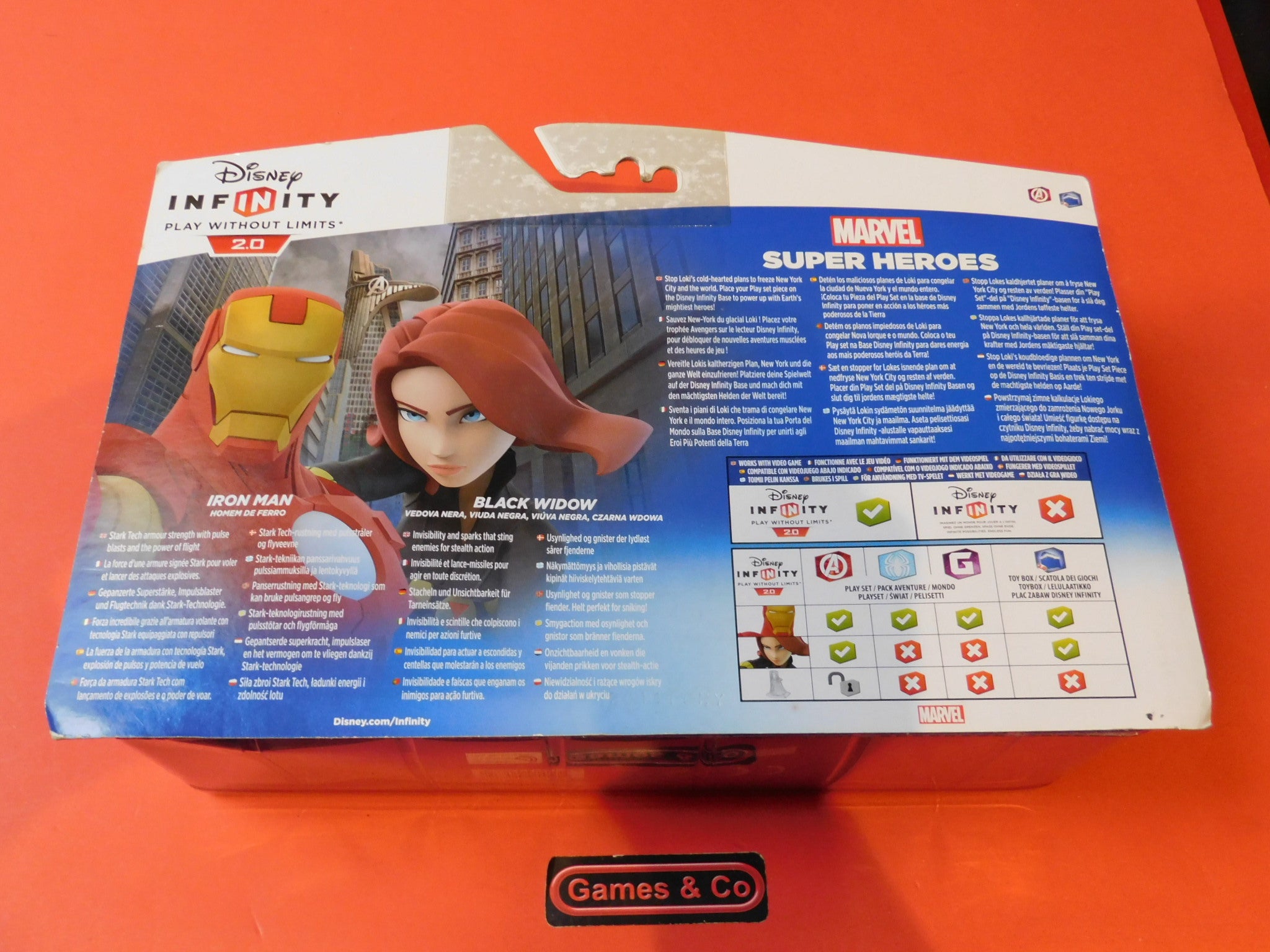 Disney Infinity 2.0 Marvel Super Heroes Play Set / Marvel's The Avengers