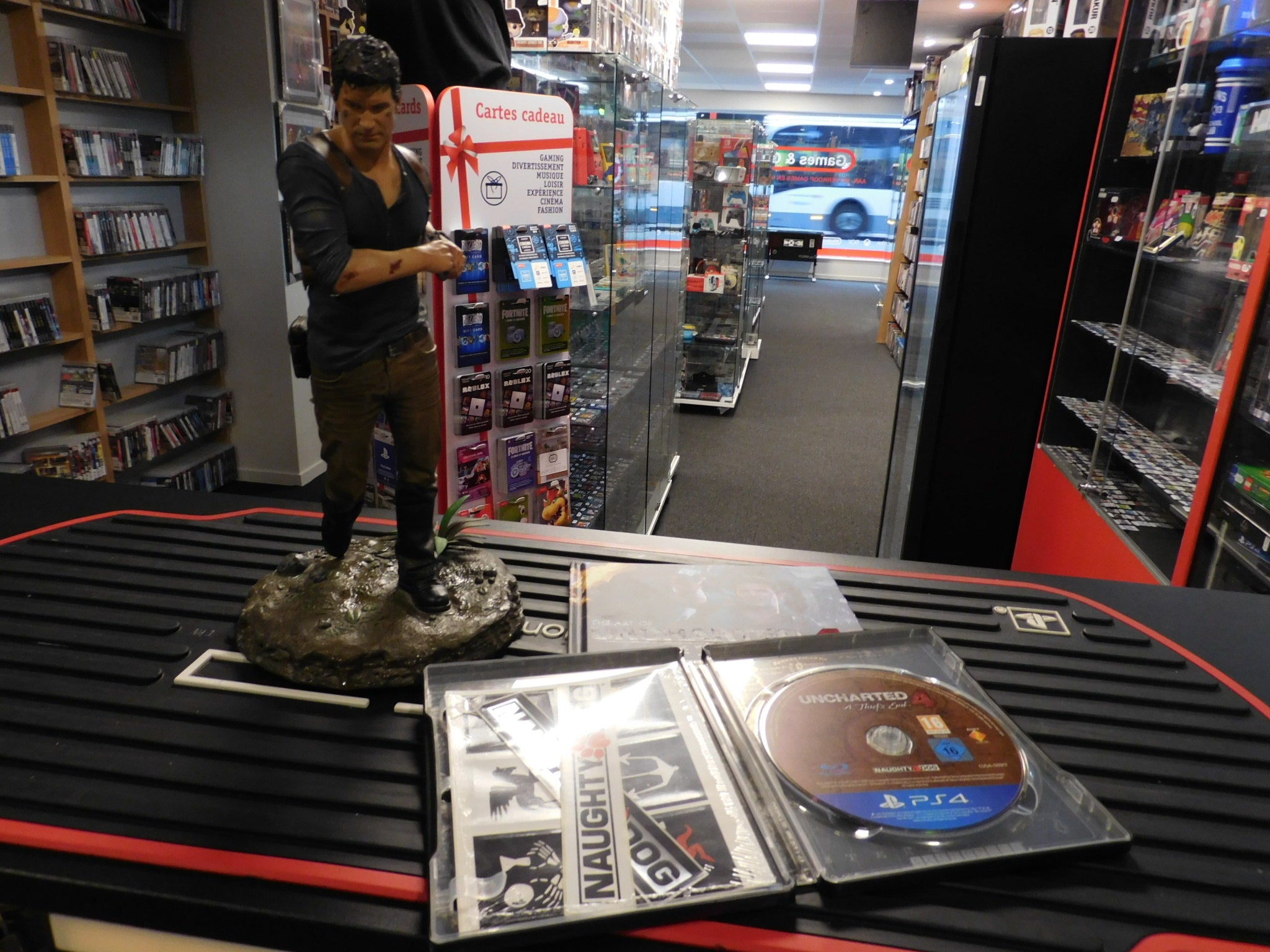 UNCHARTED 4 A THIEF'S END COLLECTOR'S EDITION