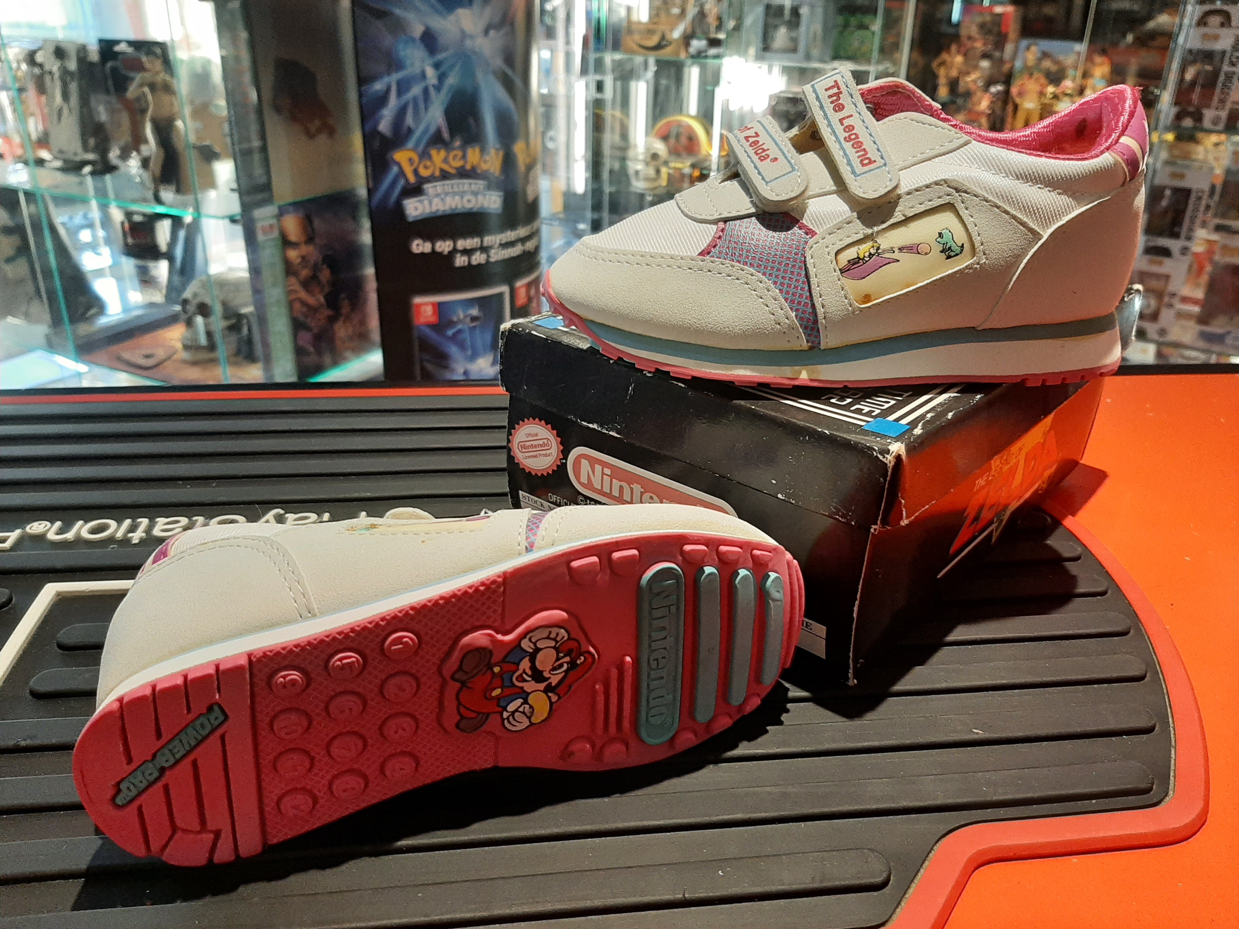 Nintendo shoe outlet